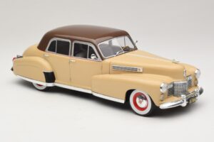 Cadillac Fleetwood Series 60 Special Beige MCG 1:18 MCG18656 Druckguss — Bild 4 von 6