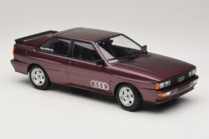 Audi Quattro Purple Metallic Minichamps 1:18 155016125 Druckguss — Bild 4 von 6