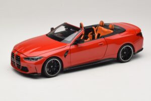 BMW M4 G83 Cabriolet Red Metallic Minichamps 1:18 110021030 Druckguss