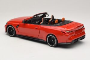 BMW M4 G83 Cabriolet Red Metallic Minichamps 1:18 110021030 Druckguss — Bild 7 von 8