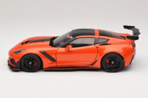 Chevrolet Corvette C7 ZR1 Rot IXO 1:18 U18RDC001-FO Druckguss — Bild 4 von 8