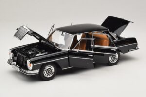 Mercedes 280 SE W108 Schwarz Norev 1:18 183360 Druckguss — Bild 2 von 8