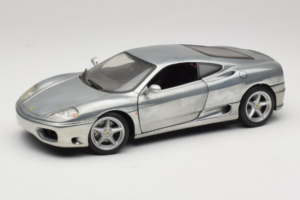 Ferrari 360 Modena Chrom Silber Hot Wheels 1:18 27774 Druckguss