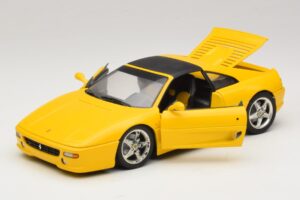 Ferrari F355 Spider Gelb mit Schwarzem Dach UT Models 1:18 180074030-P4 Druckguss — Bild 2 von 8