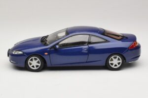 Ford Cougar Blau Action 1:18 ACTION001 Druckguss — Bild 4 von 8