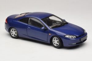 Ford Cougar Blau Action 1:18 ACTION001 Druckguss — Bild 6 von 8