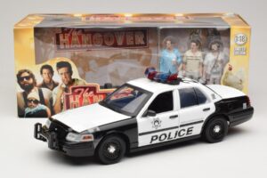 Ford Crown Victoria Police Interceptor The Hangover Movie Greenlight 1:18 12911 Druckguss — Bild 6 von 6