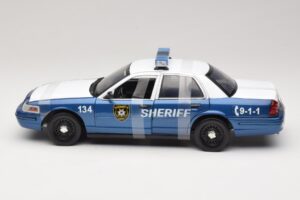 Ford Crown Victoria Police Interceptor The Walking Dead Greenlight 1:18 12957 Druckguss — Bild 3 von 6