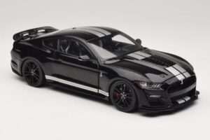 Ford Mustang Shelby GT500 S550 Schwarz IXO 1:18 U18RDC002-FO Druckguss — Bild 6 von 8