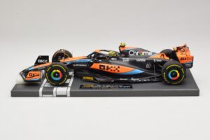 McLaren MCL60 #4 L. Norris Australian GP 2023 Minichamps 1:18 537232104 Resin — Bild 3 von 7