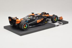 McLaren MCL60 #81 O. Piastri Japanese GP 2023 Minichamps 1:18 537233581 Resin — Bild 2 von 7