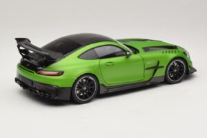 Mercedes AMG GT Black Series C190 Matt Green Metallic Minichamps 1:18 110032022 Druckguss — Bild 3 von 8