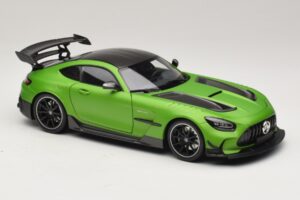 Mercedes AMG GT Black Series C190 Matt Green Metallic Minichamps 1:18 110032022 Druckguss — Bild 6 von 8