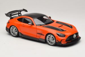 Mercedes AMG GT Black Series C190 Orange mit Silbernen Felgen Minichamps 1:18 110032024 Druckguss — Bild 6 von 8
