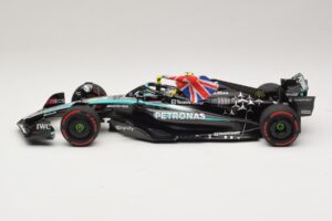 Mercedes AMG Petronas W15 E Performance L. Hamilton Winner British GP 2024 Minichamps 1:18 110241244 Resin — Bild 3 von 7
