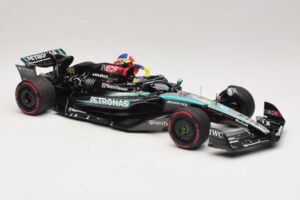 Mercedes AMG Petronas W15 E Performance L. Hamilton Winner British GP 2024 Minichamps 1:18 110241244 Resin — Bild 4 von 7