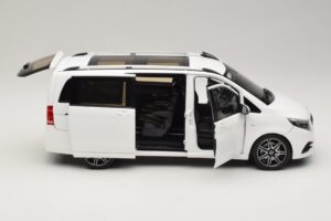 Mercedes V-Class W447 AMG Line Weiß Norev 1:18 183876 Druckguss — Bild 4 von 8