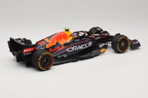 Oracle Red Bull Racing RB18 S. Perez Winner Monaco GP 2022 Minichamps 1:18 110220711 Resin — Bild 2 von 7