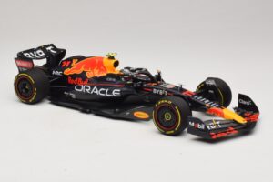 Oracle Red Bull Racing RB18 S. Perez Winner Monaco GP 2022 Minichamps 1:18 110220711 Resin — Bild 4 von 7