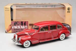 Packard Super Eight One-Eighty Rot Greenlight 1:18 12971 Druckguss — Bild 6 von 6