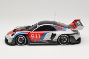 Porsche 911 992 GT3 R Rennsport GT Spirit 1:18 GT495 Resin — Bild 3 von 6