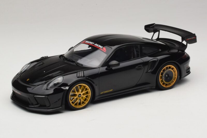 Porsche 911 992 GT3 RS Manthey Racing Schwarz mit Goldenen Felgen Minichamps 1:18 MR-911-GT3RS-1804 Druckguss
