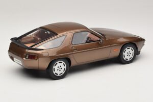 Porsche 928 S Tobacco Metallic GT Spirit 1:18 GT1005 Resin — Bild 2 von 6