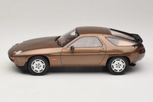 Porsche 928 S Tobacco Metallic GT Spirit 1:18 GT1005 Resin — Bild 3 von 6