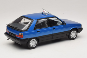 Renault 11 GTL Taxi James Bond MCG 1:18 MCG18833 Druckguss — Bild 2 von 6