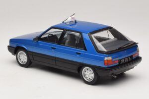 Renault 11 GTL Taxi James Bond MCG 1:18 MCG18833 Druckguss — Bild 5 von 6