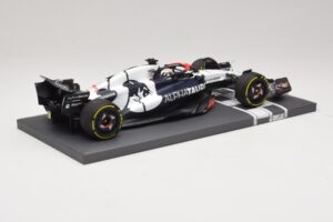 Scuderia AlphaTauri AT04 D. Ricciardo Hungarian GP 2023 Minichamps 1:18 117231203 Resin — Bild 2 von 7