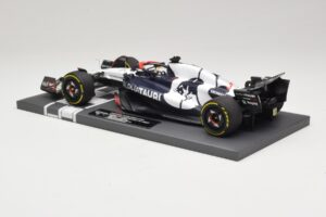 Scuderia AlphaTauri AT04 D. Ricciardo Hungarian GP 2023 Minichamps 1:18 117231203 Resin — Bild 5 von 7