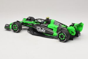 Stake Kick Sauber C44 G. Zhou Emilia Romagna GP 2024 Minichamps 1:18 117240124 Resin — Bild 5 von 7