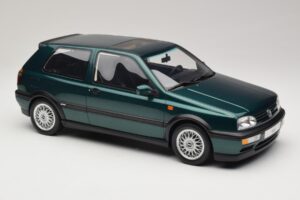 Volkswagen Golf Mk3 VR6 Carat Dragon Green Otto 1:12 G099 Resin — Bild 4 von 6
