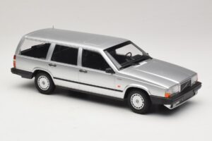 Volvo 740 GL Kombi Silber Minichamps 1:18 155171770 Druckguss — Bild 4 von 6