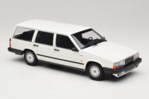 Volvo 740 GL Kombi Weiß Minichamps 1:18 155171772 Druckguss — Bild 4 von 6