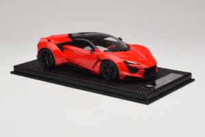 W Motors Fenyr Supersport Rot SophiArt 1:18 SA003-06 Resin — Bild 5 von 6