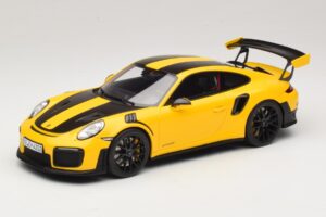 Porsche 911 GT2 RS 991.2 Nurburgring Lap Record Gelb GT Spirit 1:18 GT972 Resin
