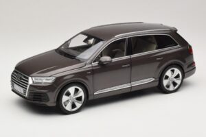Audi Q7 4M Argus Brown Minichamps 1:18 5011407615 Druckguss