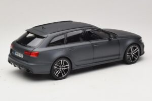 Audi RS6 C7 Avant Daytona Grey Minichamps 1:18 5011216225 Druckguss — Bild 2 von 8