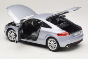 Audi TT 8N Silverblue Metallic Minichamps 1:18 100015020 Druckguss — Bild 5 von 8