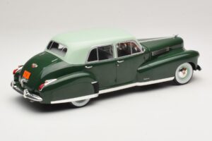 Cadillac Fleetwood Series 60 Special Grün MCG 1:18 MCG18657 Druckguss — Bild 2 von 6