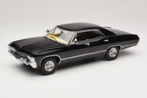 Chevrolet Impala Schwarz MCG 1:18 MCG181006 Druckguss