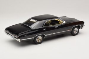 Chevrolet Impala Schwarz MCG 1:18 MCG181006 Druckguss — Bild 2 von 6