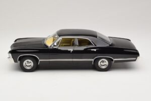Chevrolet Impala Schwarz MCG 1:18 MCG181006 Druckguss — Bild 3 von 6