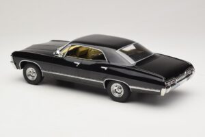 Chevrolet Impala Schwarz MCG 1:18 MCG181006 Druckguss — Bild 5 von 6