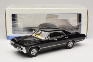 Chevrolet Impala Schwarz MCG 1:18 MCG181006 Druckguss — Bild 6 von 6
