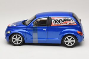 Chrysler PT Cruiser Lieferwagen Blau Hot Wheels 1:18 29616 Druckguss — Bild 3 von 7