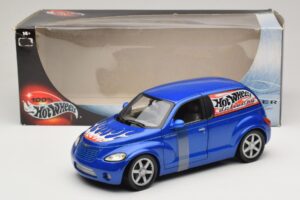 Chrysler PT Cruiser Lieferwagen Blau Hot Wheels 1:18 29616 Druckguss — Bild 7 von 7