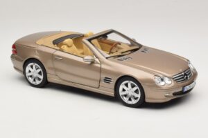 Mercedes SL500 R230 Travertine Beige Norev 1:18 183843 Druckguss — Bild 7 von 9